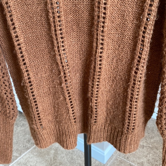Blu Pepper Womens Brown Sweater Open Knit Eyelet Size Medium - Picture 2 of 5